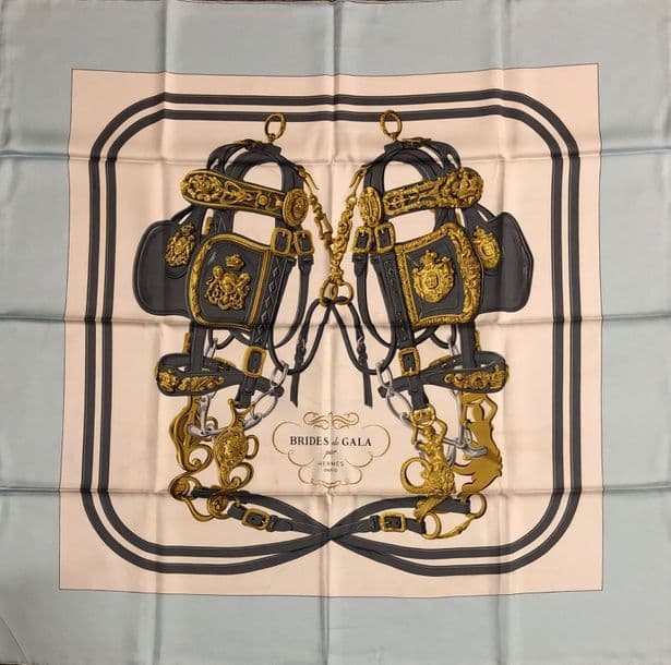 エルメス スカーフ「式典用馬勒」white バリエーション
