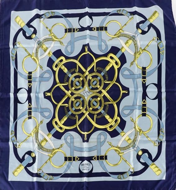 エルメス スカーフ「黄金の拍車」black バリエーション