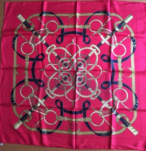 エルメス スカーフ「黄金の拍車」pink バリエーション