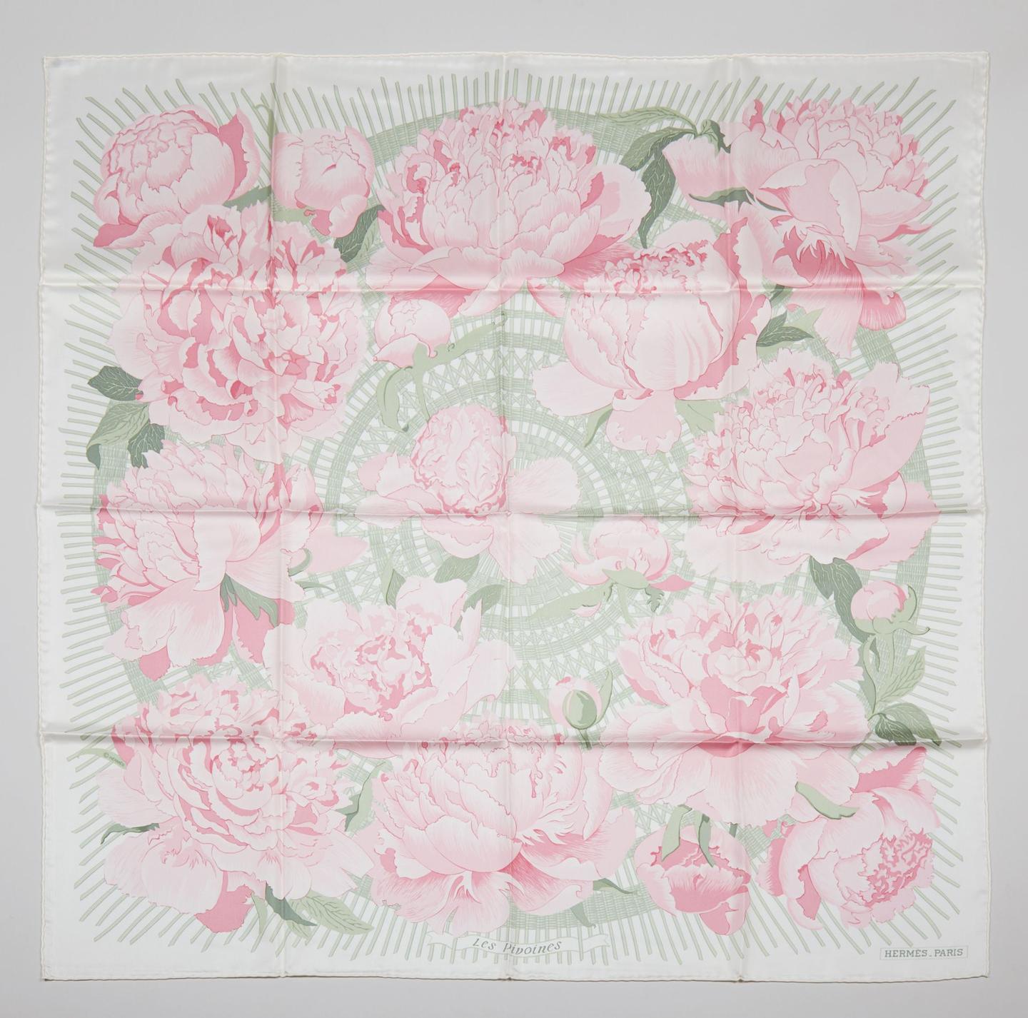 エルメス スカーフ「芍薬」gray バリエーション