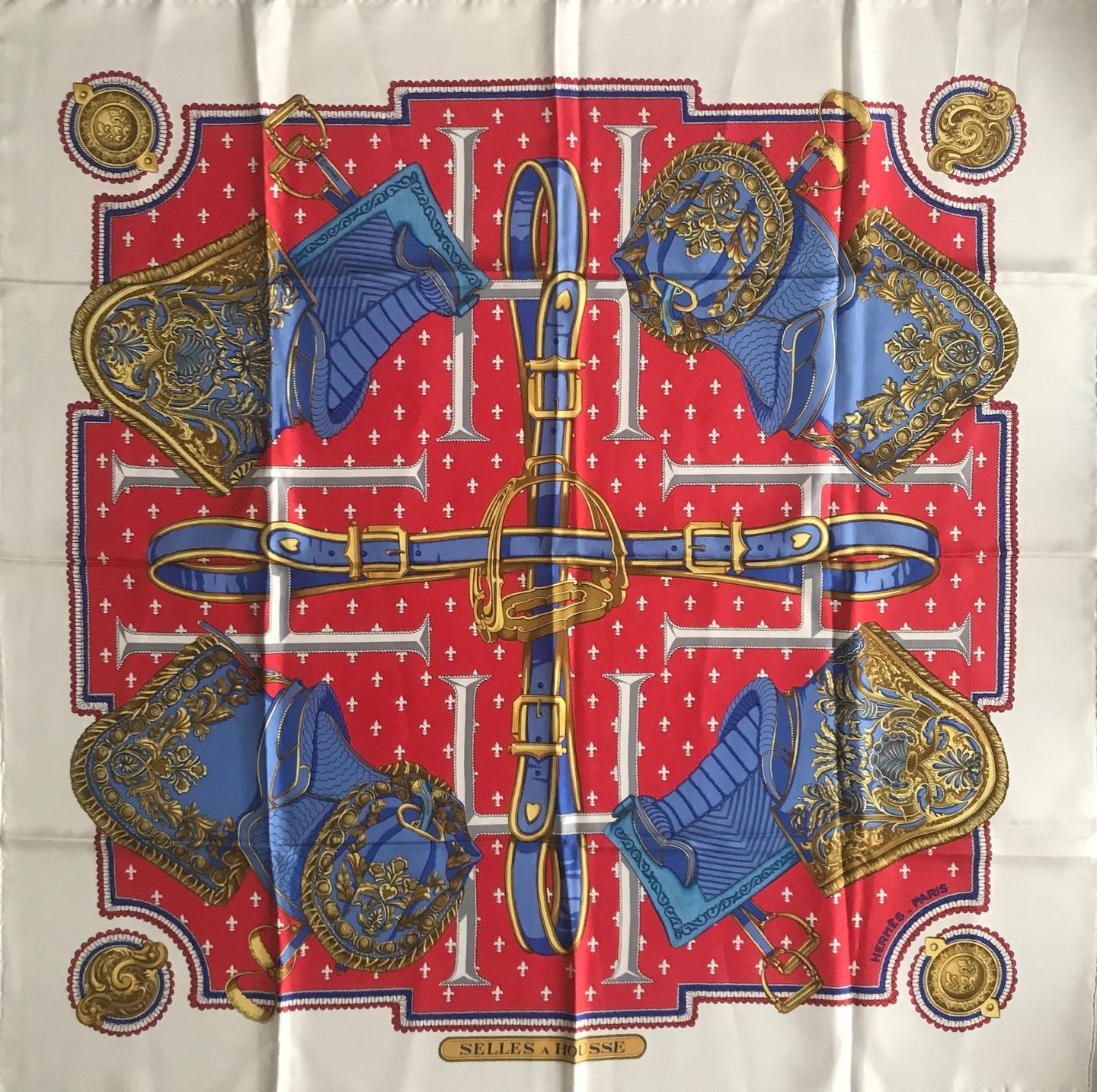 エルメス スカーフ「鞍」red / white バリエーション