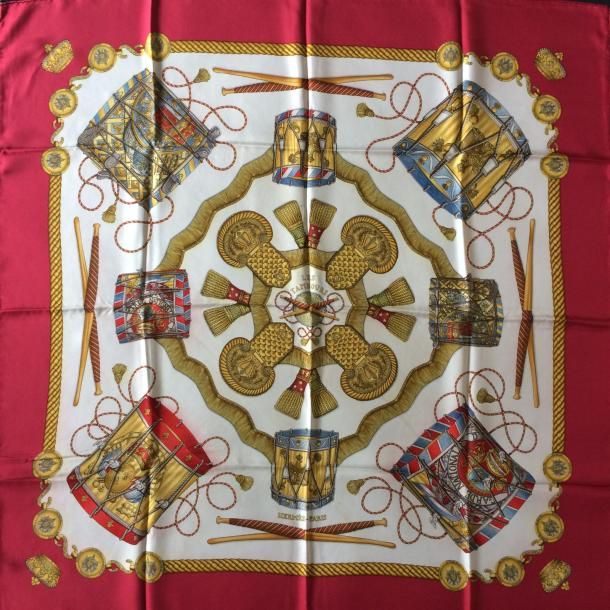 エルメス スカーフ「太鼓」red バリエーション