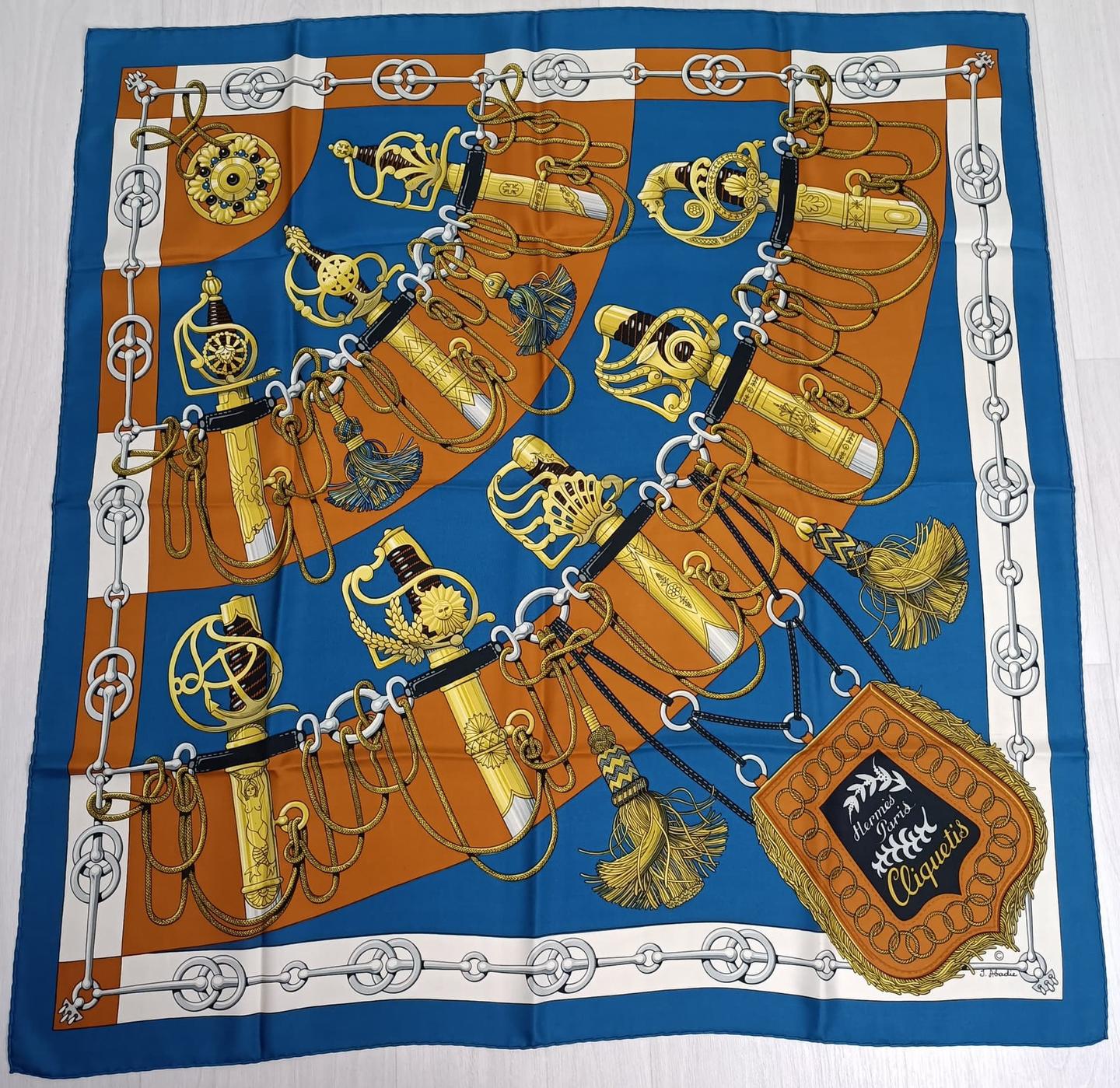 エルメス スカーフ「クリケティス」blue / brown バリエーション