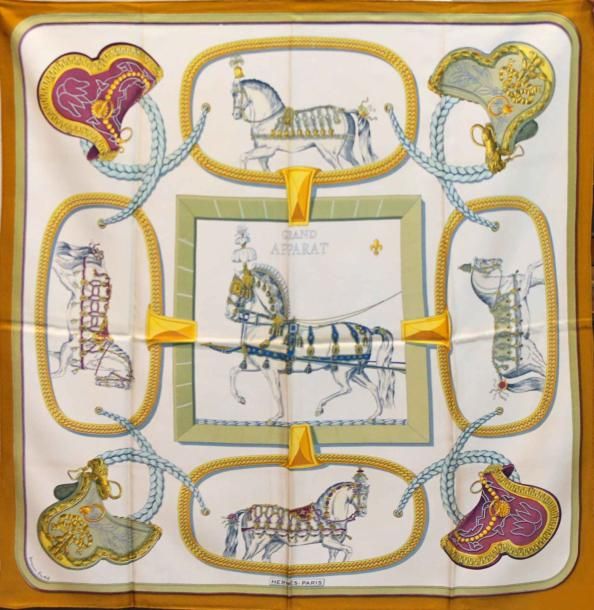 エルメス スカーフ「盛装の馬」yellow バリエーション